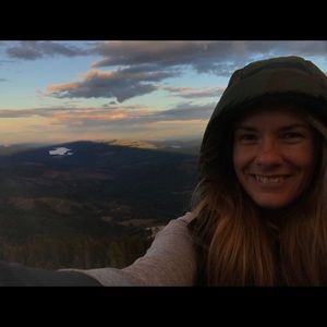 Meet your Posher, Jocelyn